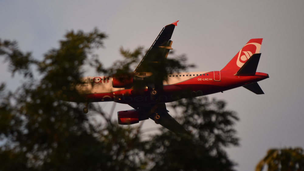 Flughafen Hamburg Einflugschneise Alsterdorf